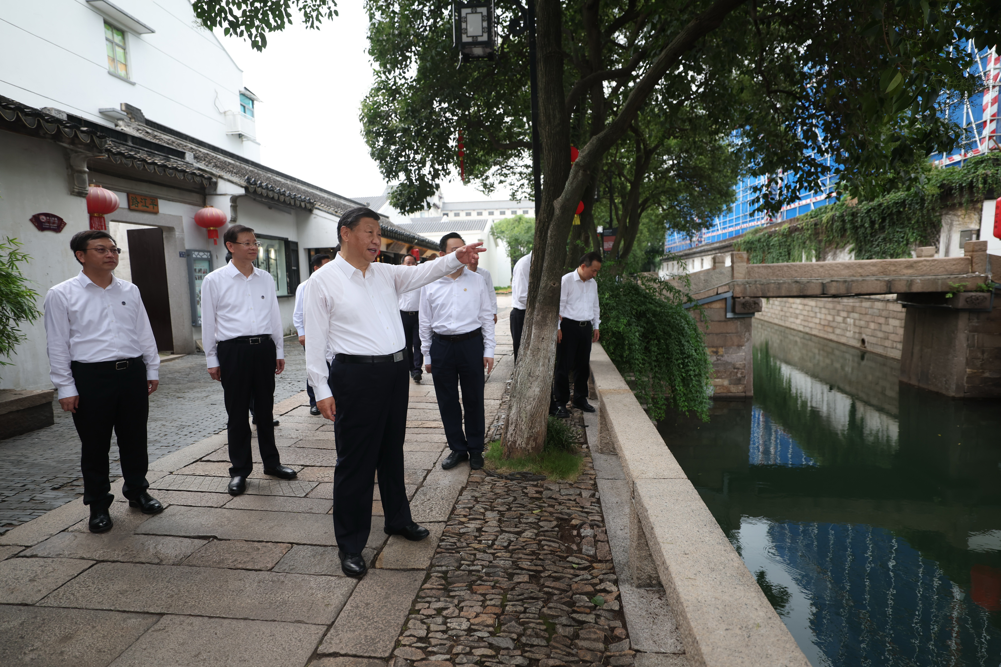 2023年7月6日，習(xí)近平在蘇州平江歷史文化街區(qū)考察。