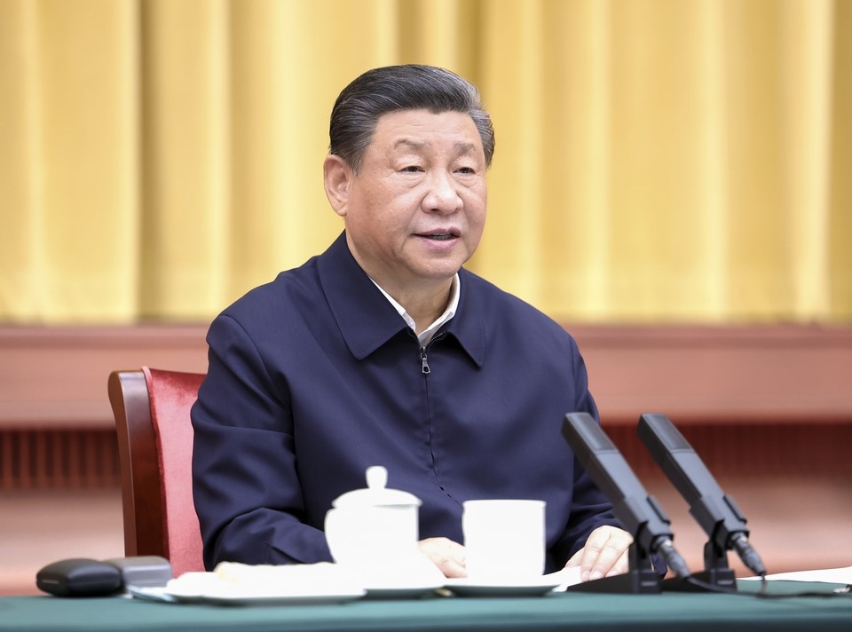 2024年3月20日下午，中共中央總書記、國(guó)家主席、中央軍委主席習(xí)近平在湖南省長(zhǎng)沙市主持召開新時(shí)代推動(dòng)中部地區(qū)崛起座談會(huì)并發(fā)表重要講話。新華社記者 鞠鵬 攝 