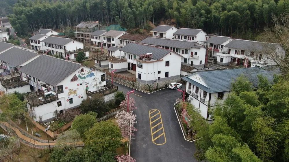 江西資溪縣烏石鎮(zhèn)新月畬族村景象。新華社記者 彭昭之 攝